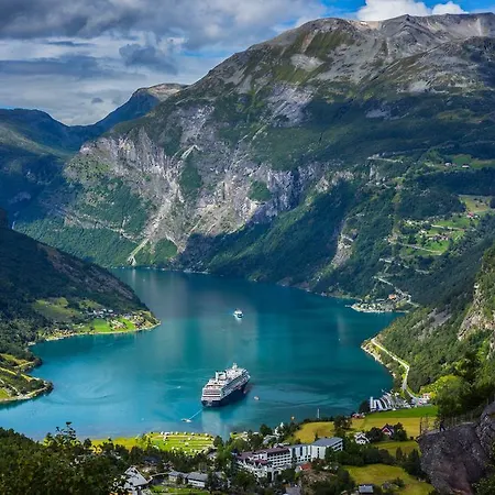 Havila Raftevold 4* Hornindal